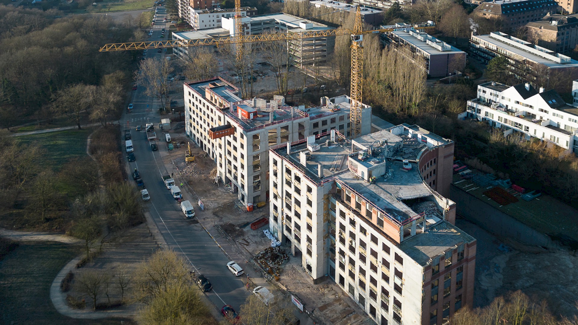 Reconverting rather than building is a social responsibility.